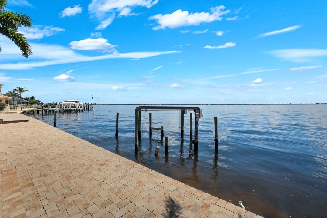 3115 SE 22nd Pl, Cape Coral, FL 33904