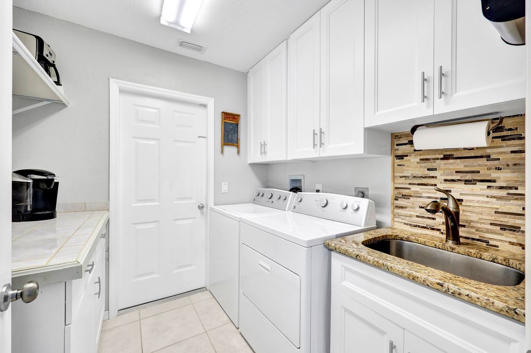 731 25th St SW, Naples, FL 34117