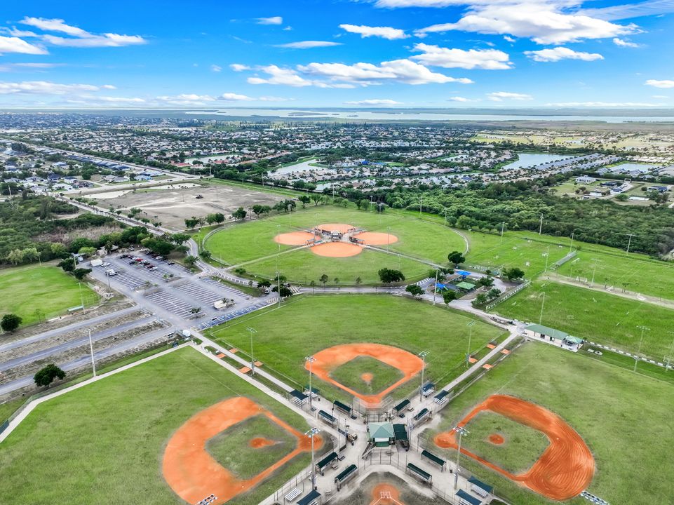 2118 SW 12th Terrace, Cape Coral, FL 33991