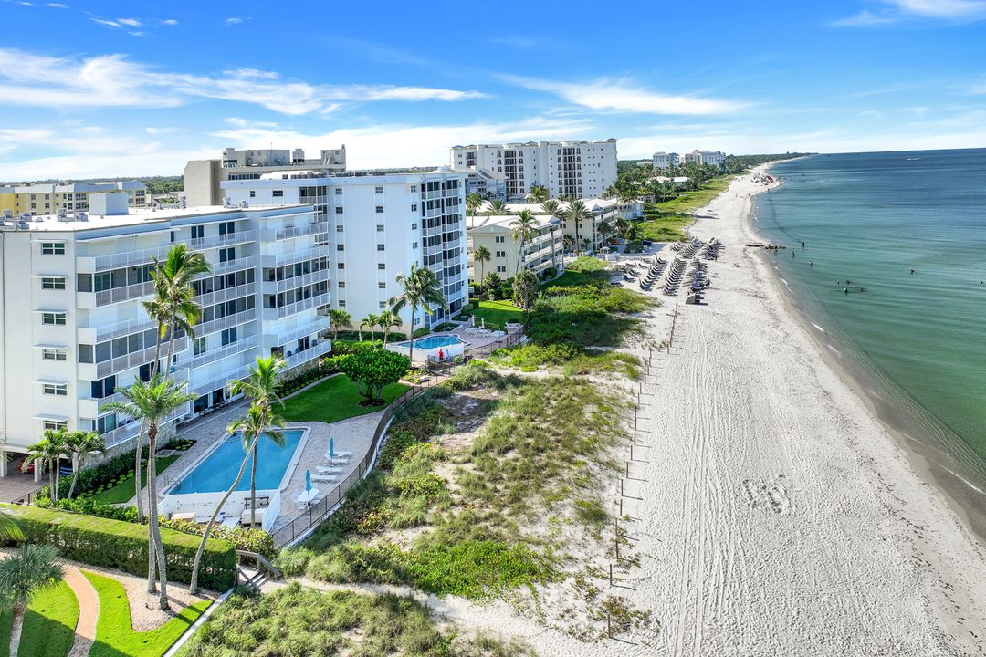 1977 Gulf Shore Blvd N #503, Naples, FL 34102