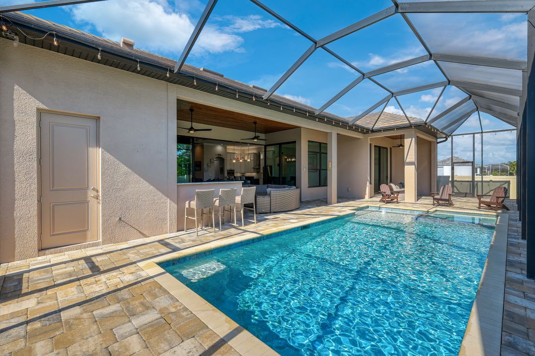 605 SW 39th Ave, Cape Coral, FL 33991