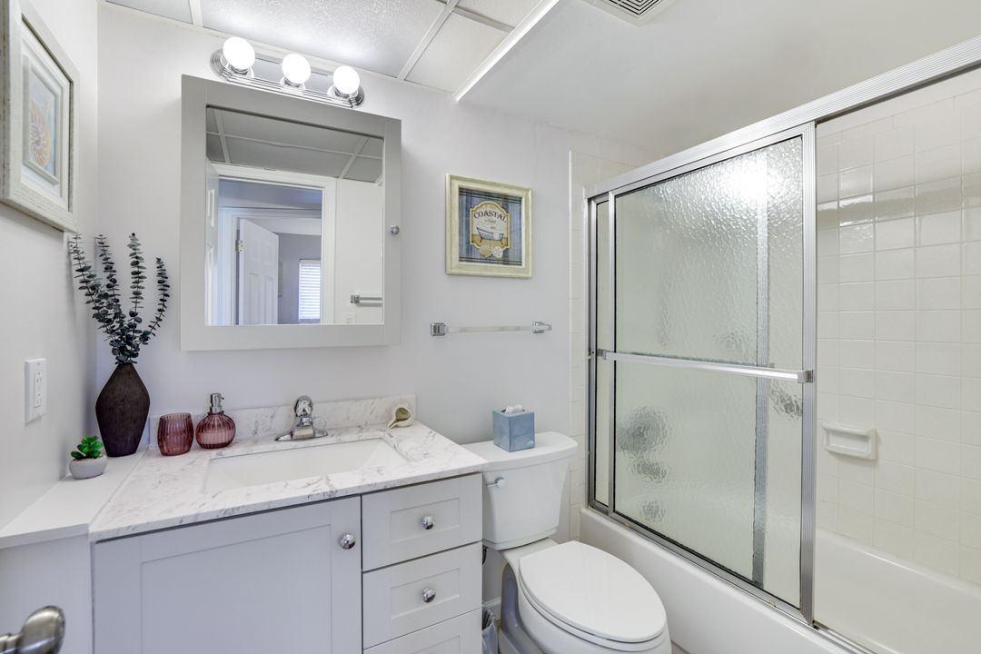 200 Forest Lakes Blvd #204, Naples, FL 34105
