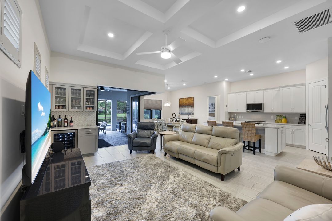 9405 Whooping Crane Wy, Naples, FL 34120