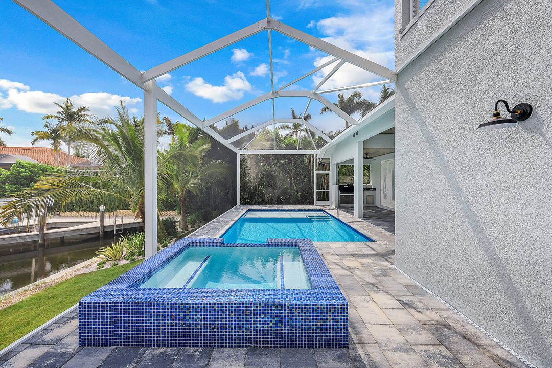 21 Algonquin Ct, Marco Island, FL 34145