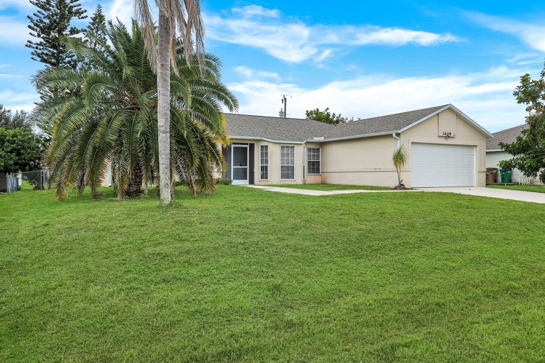 1409 SW 11th Pl, Cape Coral, FL 33991