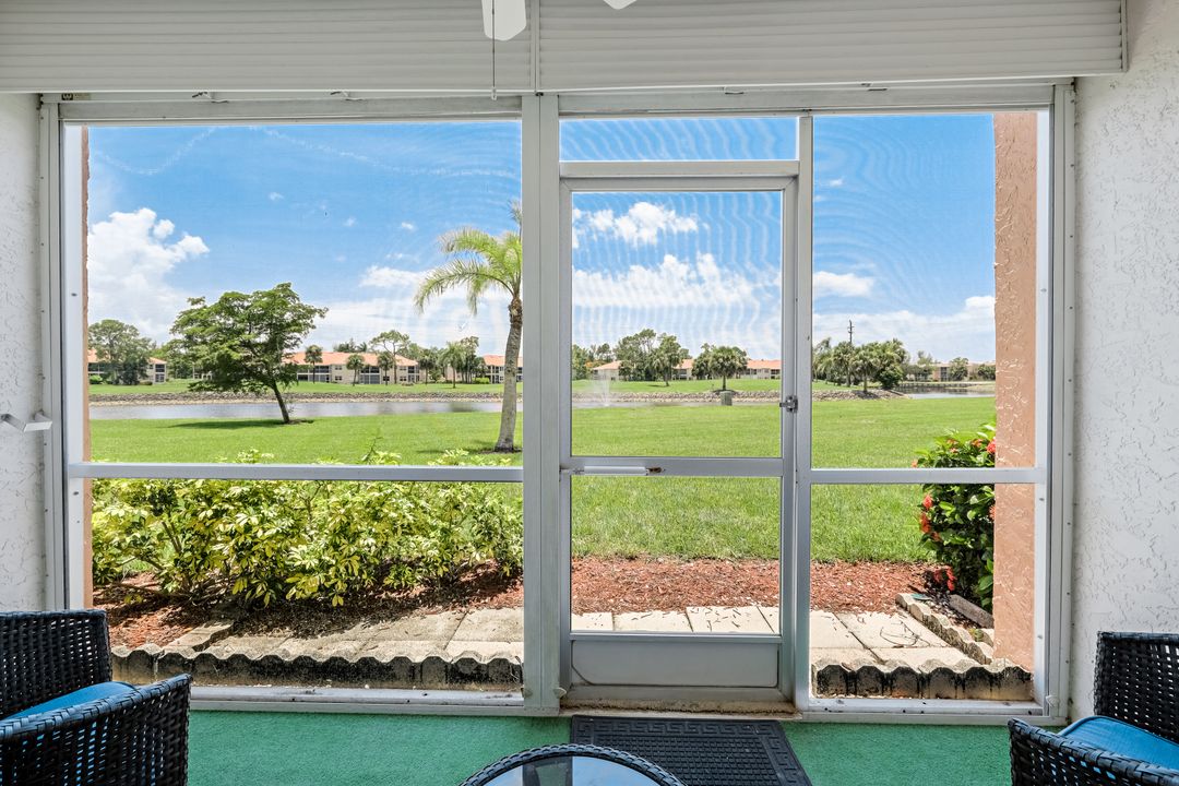 300 Forest Lakes Blvd #104, Naples, FL 34105