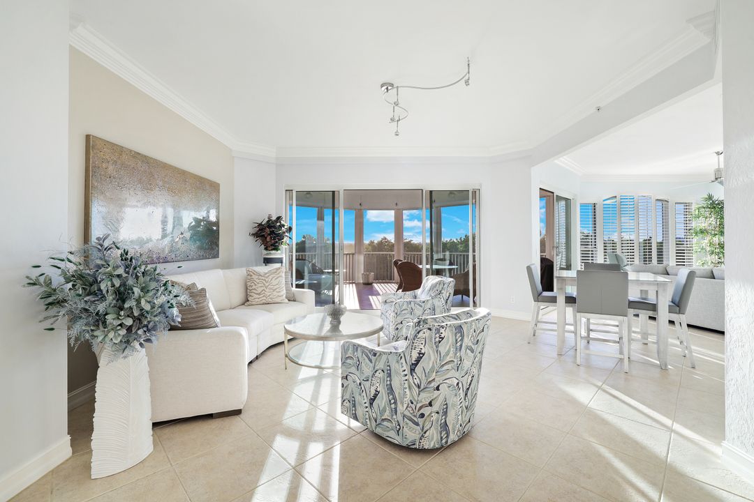 4811 Island Pond Ct #302, Bonita Springs, FL 34134