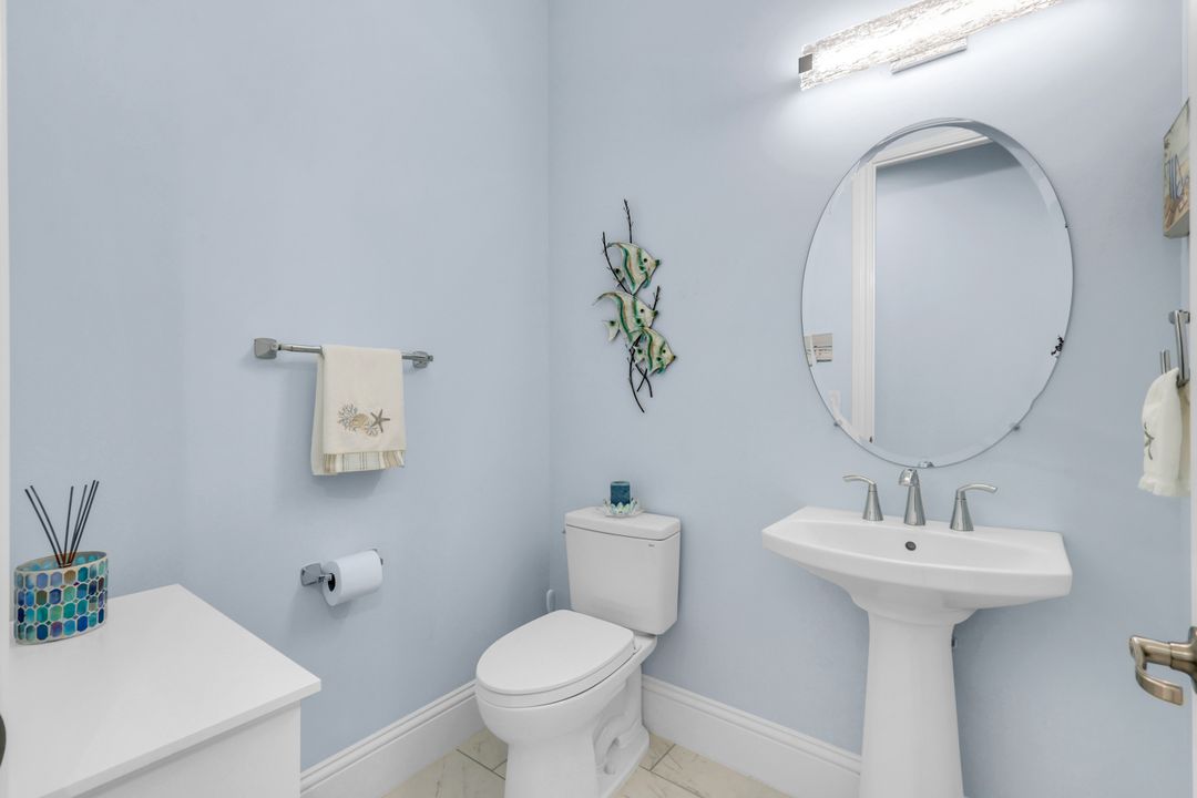 14386 Laguna Spgs Ln, Naples, FL 34114