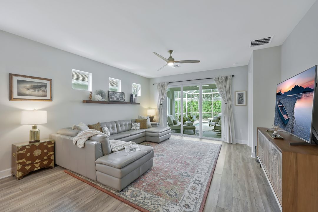 10787 Manatee Key Ln, Estero, FL 33928