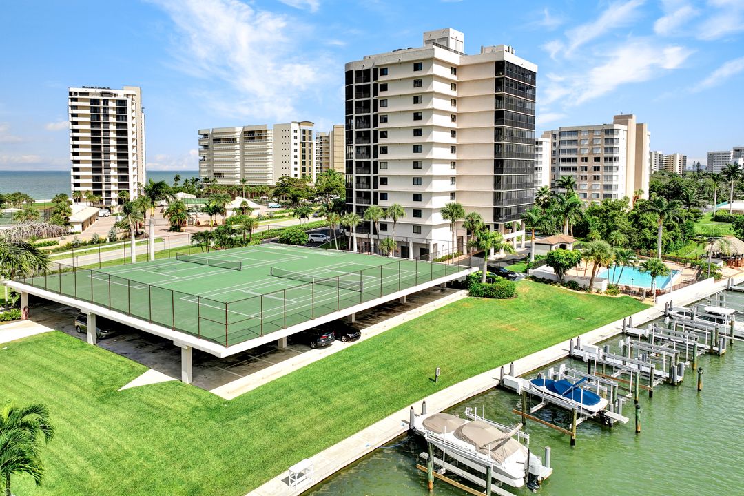 11030 Gulf Shore Dr #302, Naples, FL 34108