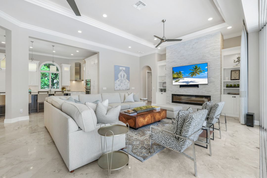 12338 Collier's Reserve Dr, Naples, FL 34110