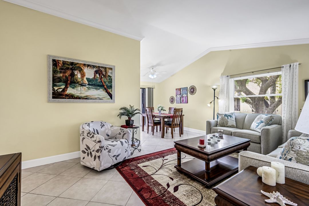 8475 Charter Club Cir #8, Fort Myers, FL 33919