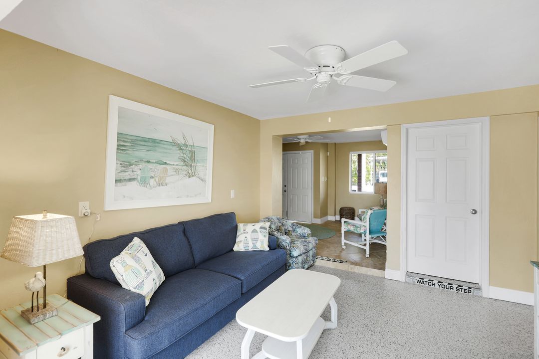 4741 Pembrooke Ln, Bonita Springs, FL 34134