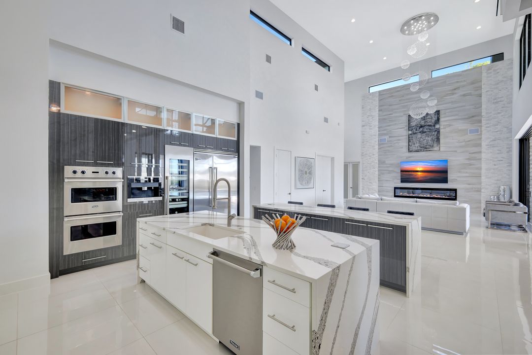 1110 Lenox Ct, Cape Coral, FL 33904