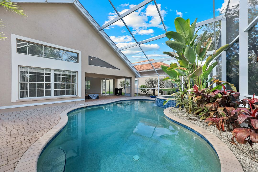 123 Napa Ridge Way, Naples, FL 34119