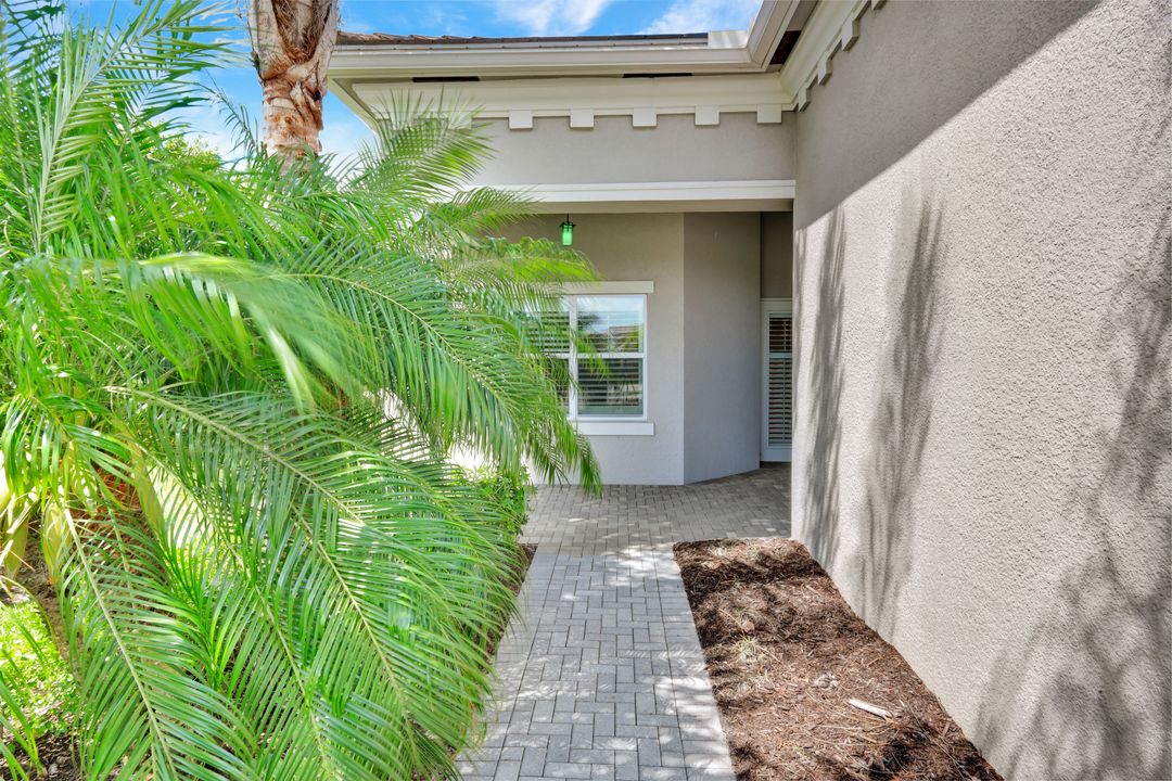 28685 Montecristo Loop, Bonita Springs, FL 34135