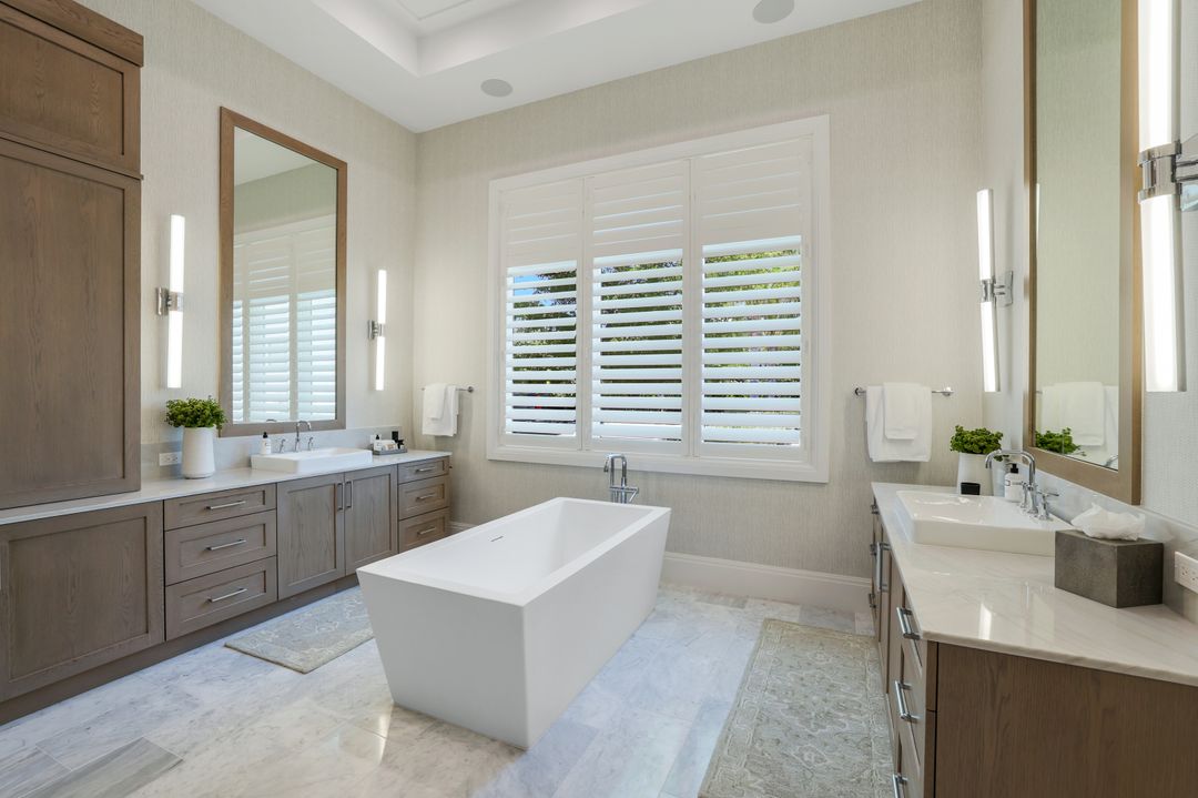 6630 Palisades Ave, Naples, FL 34109