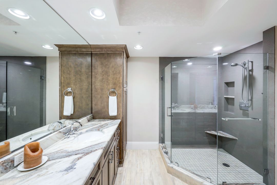 315 Dunes Blvd #1105, Naples, FL 34110