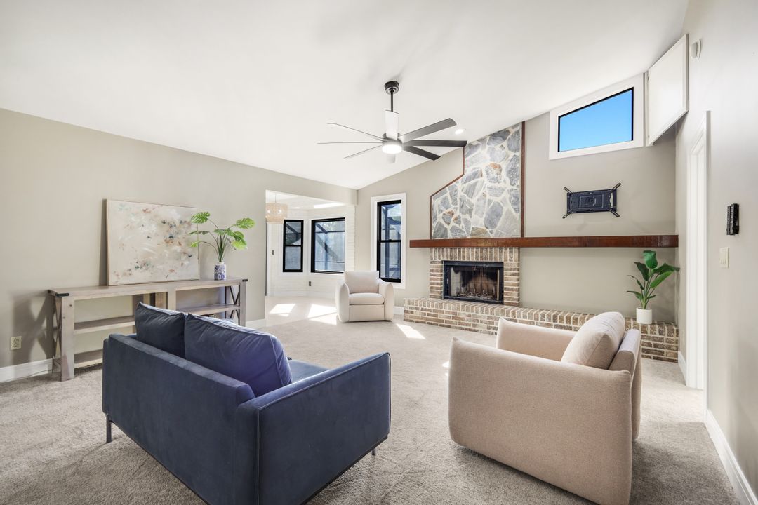 7239 Hendry Creek Dr, Fort Myers, FL 33908