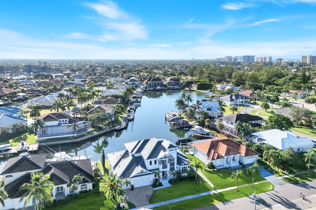 713 Nautilus Ct, Marco Island, FL 34145