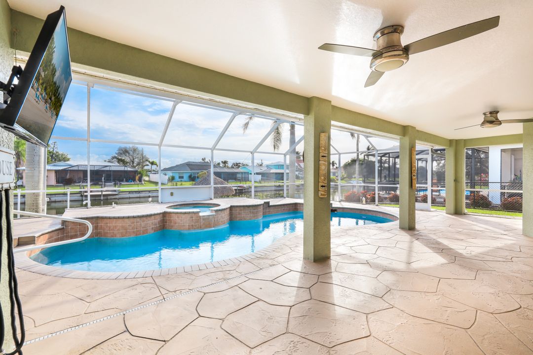 3325 SW 5th Pl, Cape Coral, FL 33914
