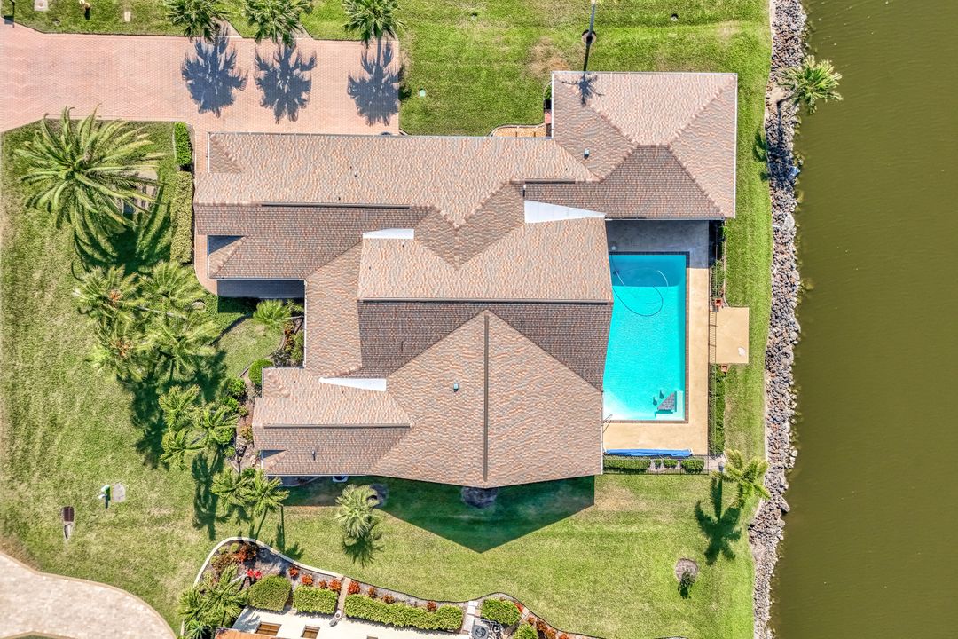 16993 Timberlakes Dr, Fort Myers, FL 33908