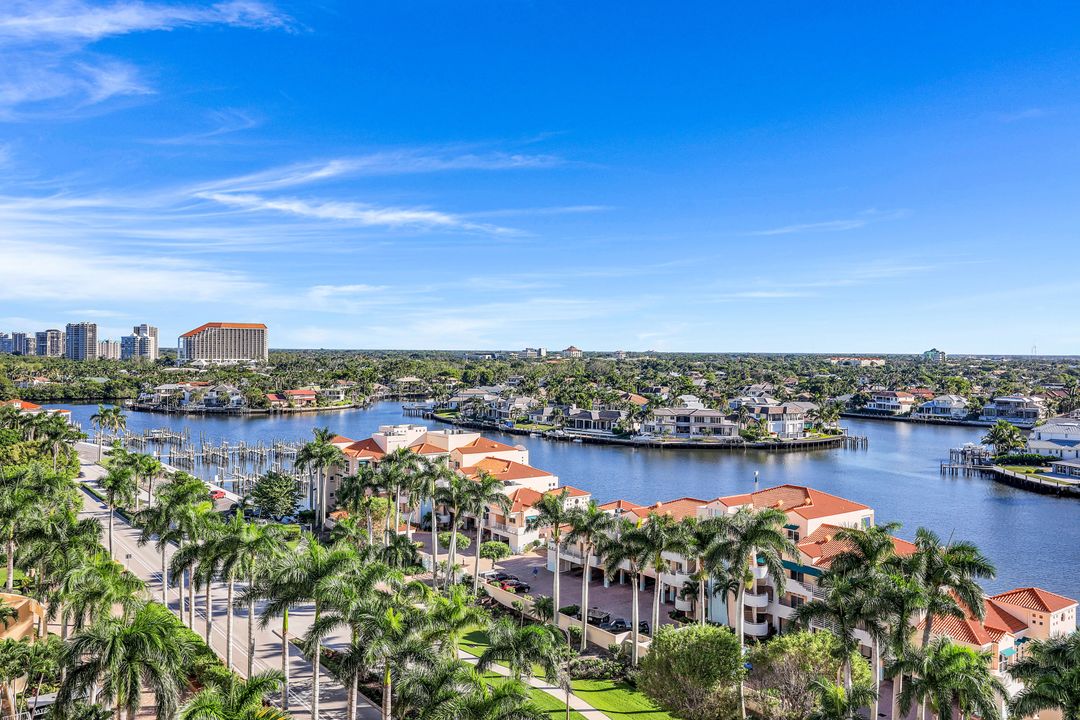 4451 Gulf Shore Blvd N #1205, Naples, FL 34103