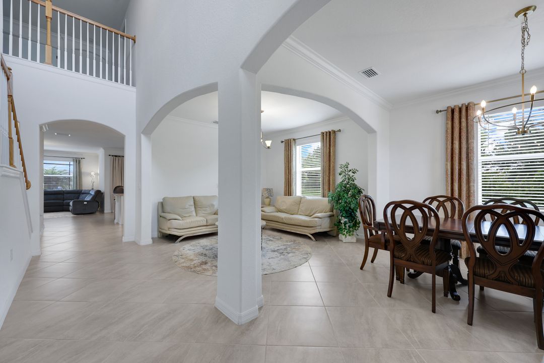2159 Hamlin St, Naples, FL 34120