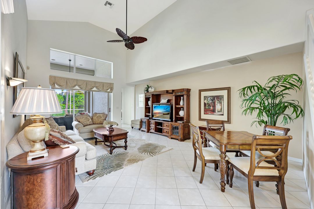 1745 Marsh Run, Naples, FL 34109