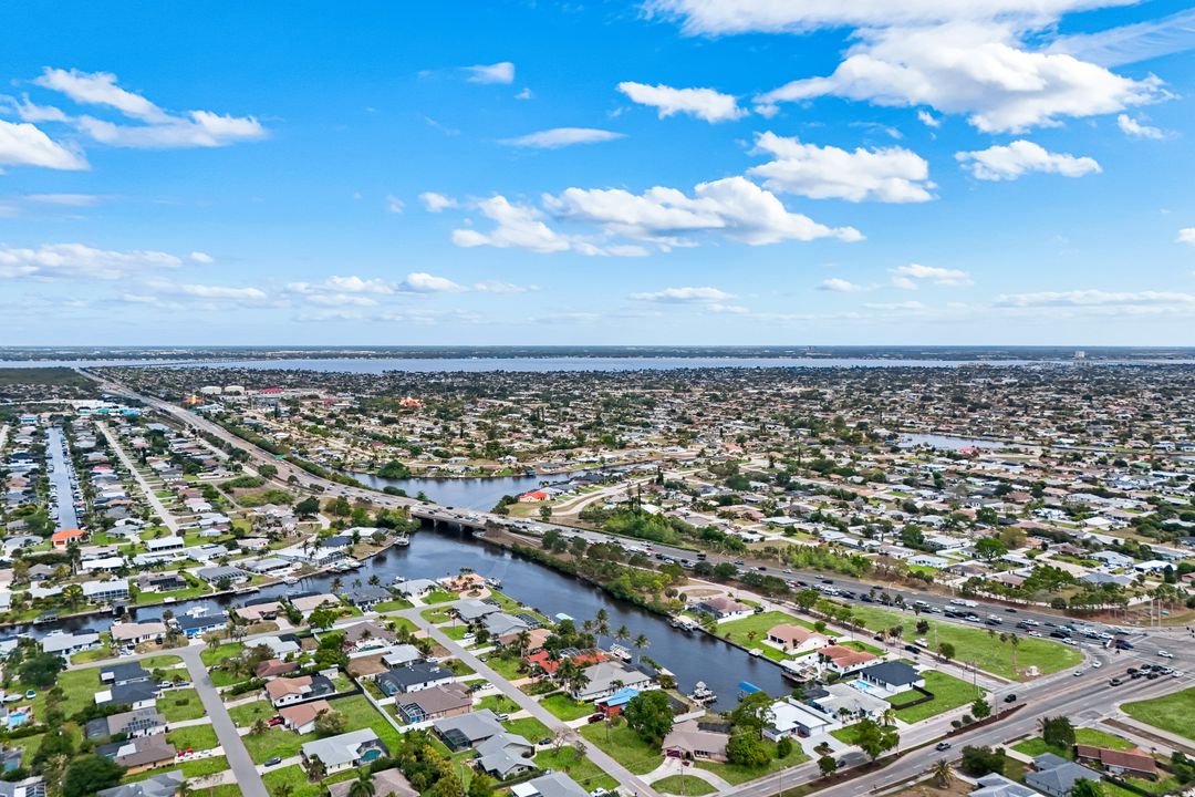 2419 Country Club Blvd, Cape Coral, FL 33990