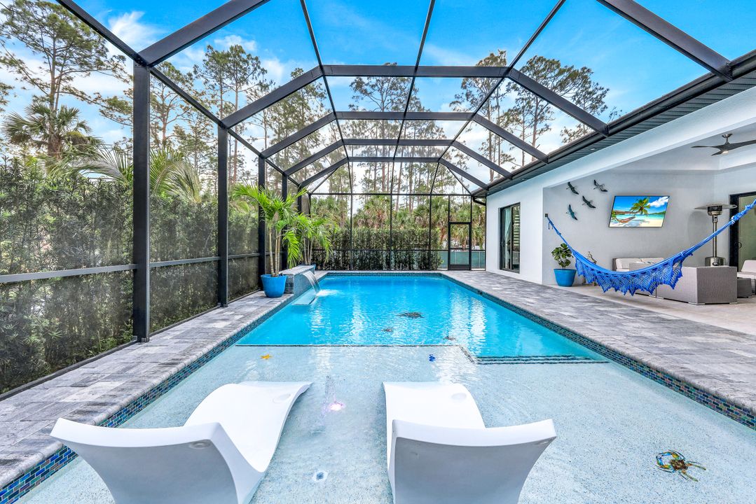 367 14th Ave NE, Naples, FL 34120