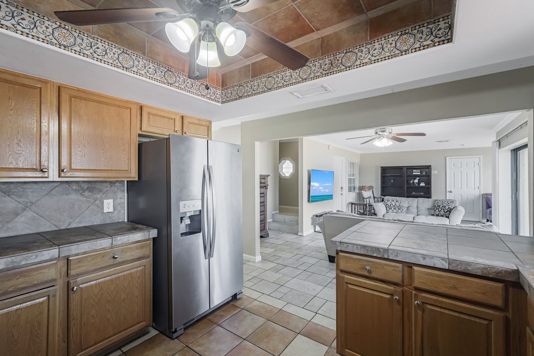 1101 SE 30th St, Cape Coral, FL 33904