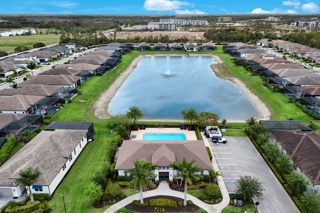 3697 Sapphire Cv Cir, Naples, FL 34114