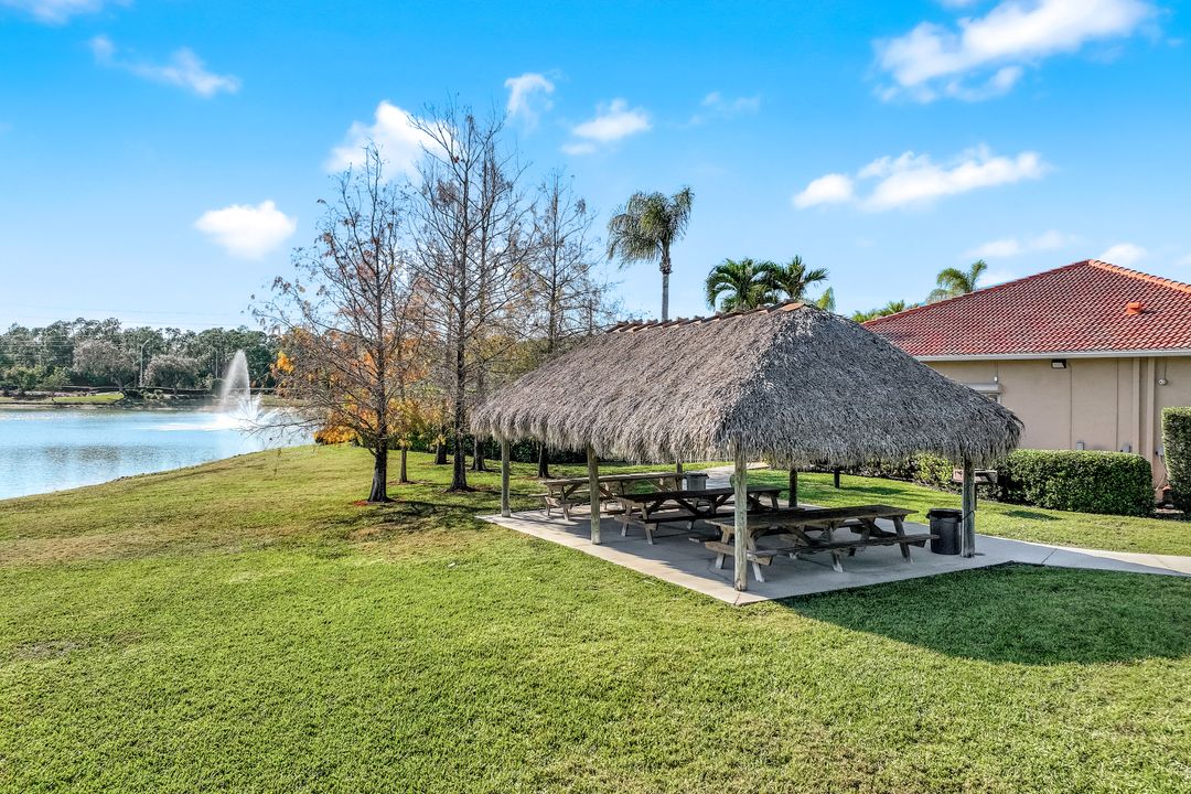 598 Grand Rapids Blvd, Naples, FL 34120