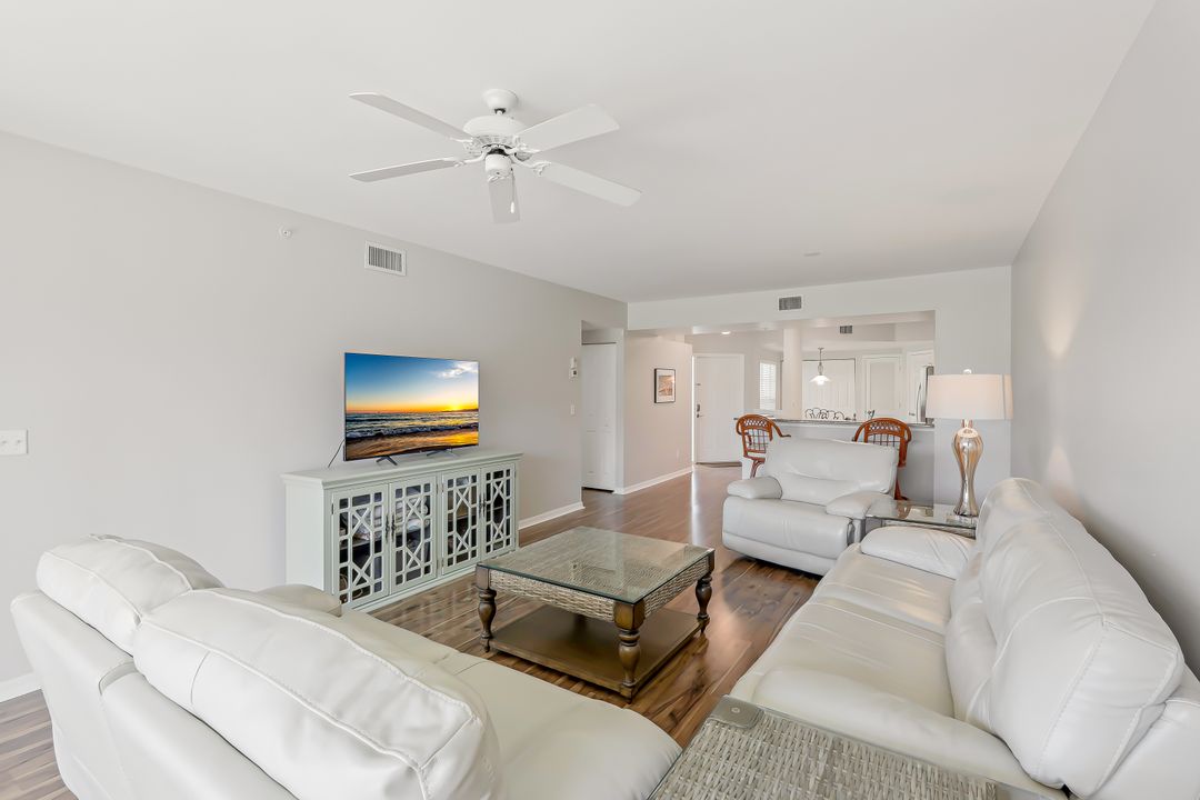 5035 Cedar Springs Dr #103, Naples, FL 34110