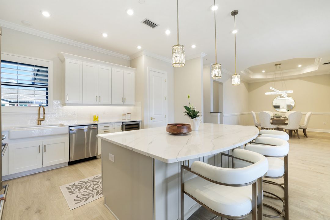 15336 Lucerna St #203, Naples, FL 34114