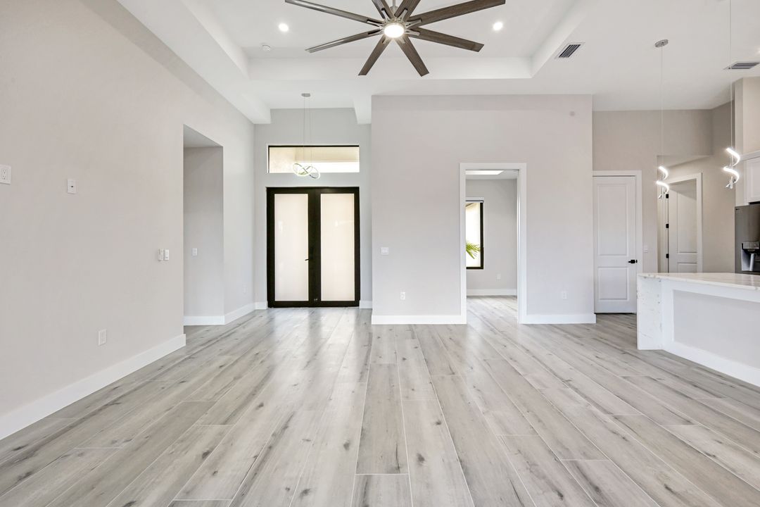 1020 NW 33rd Pl, Cape Coral, FL 33993