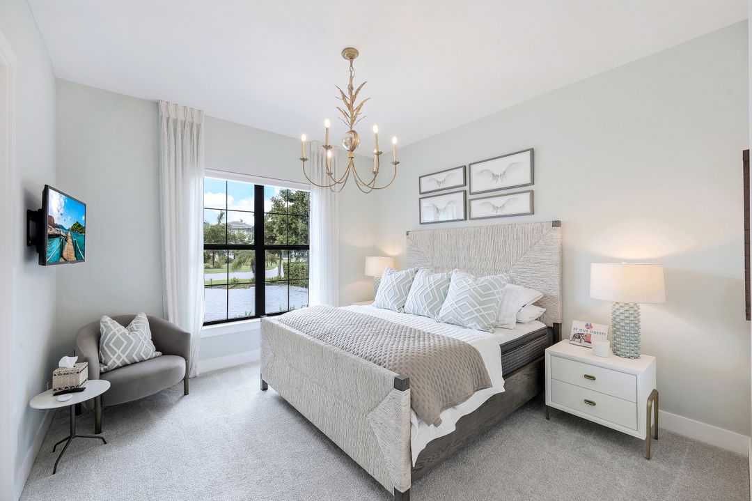 10461 Trevi Isle Wy, Miromar Lakes, FL 33913