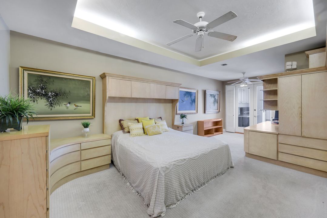 828 Hideaway Cir E #423, Marco Island, FL 34145