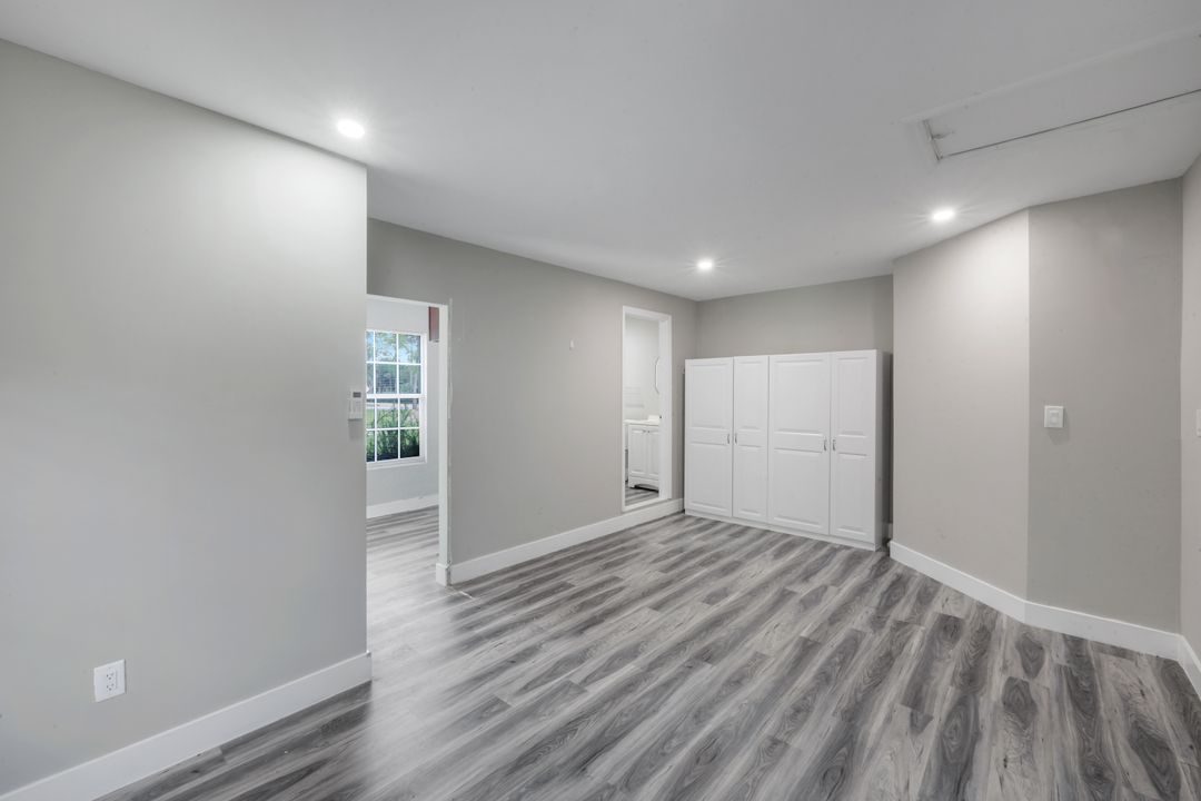 1795 Desoto Blvd S, Naples, FL 34117