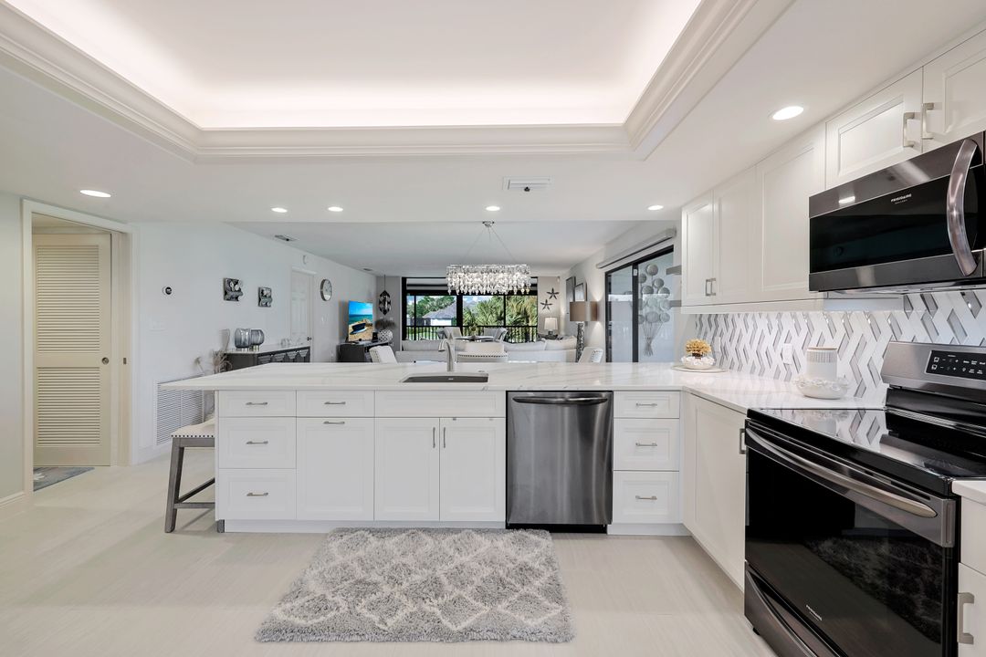 16454 Timberlakes Dr #204, Fort Myers, FL 33908