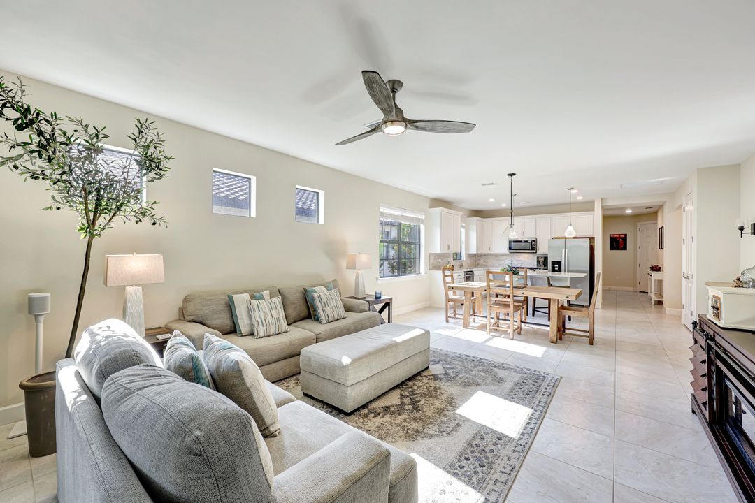 12240 Canal Grande Dr, Fort Myers, FL 33913