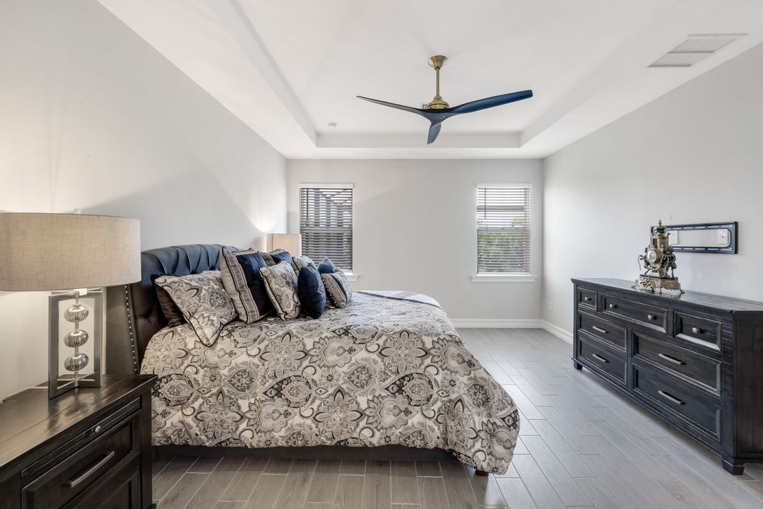 28086 Captiva Shell Lp, Bonita Springs, FL 34135