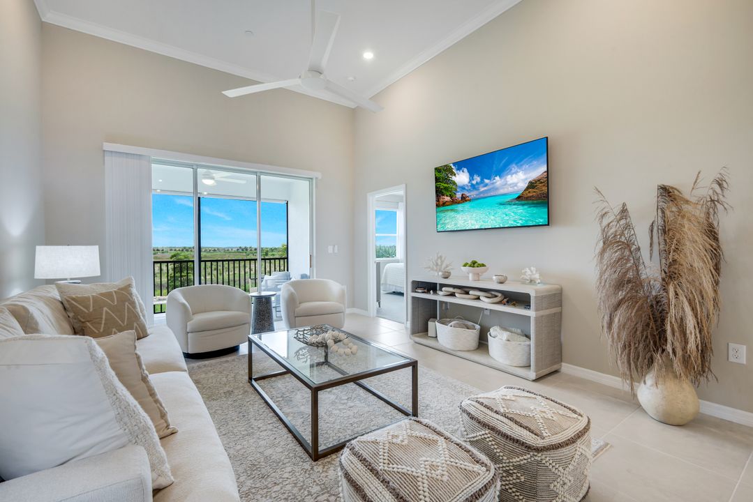 11811 Venetian Lagoon Dr #204, Fort Myers, FL 33913