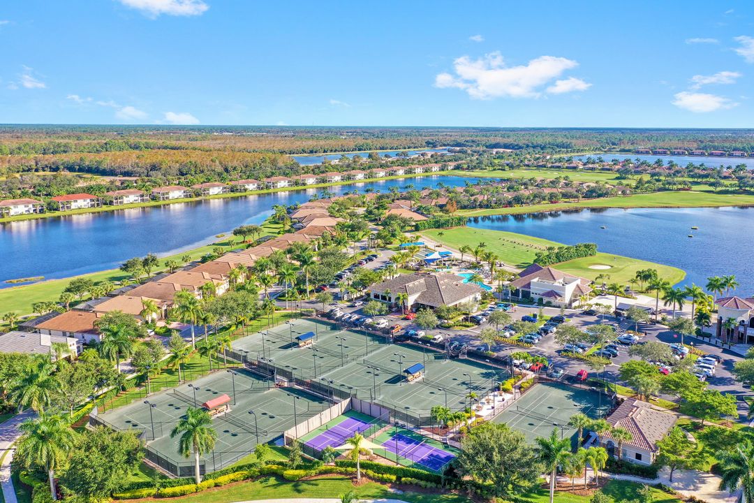 10026 Lions Bay Ct, Naples, FL 34120