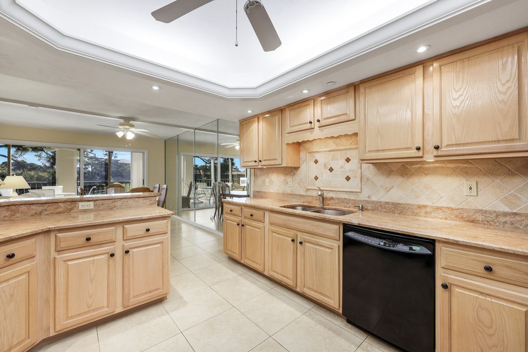 26900 Wedgewood Dr #305, Bonita Springs, FL 34134