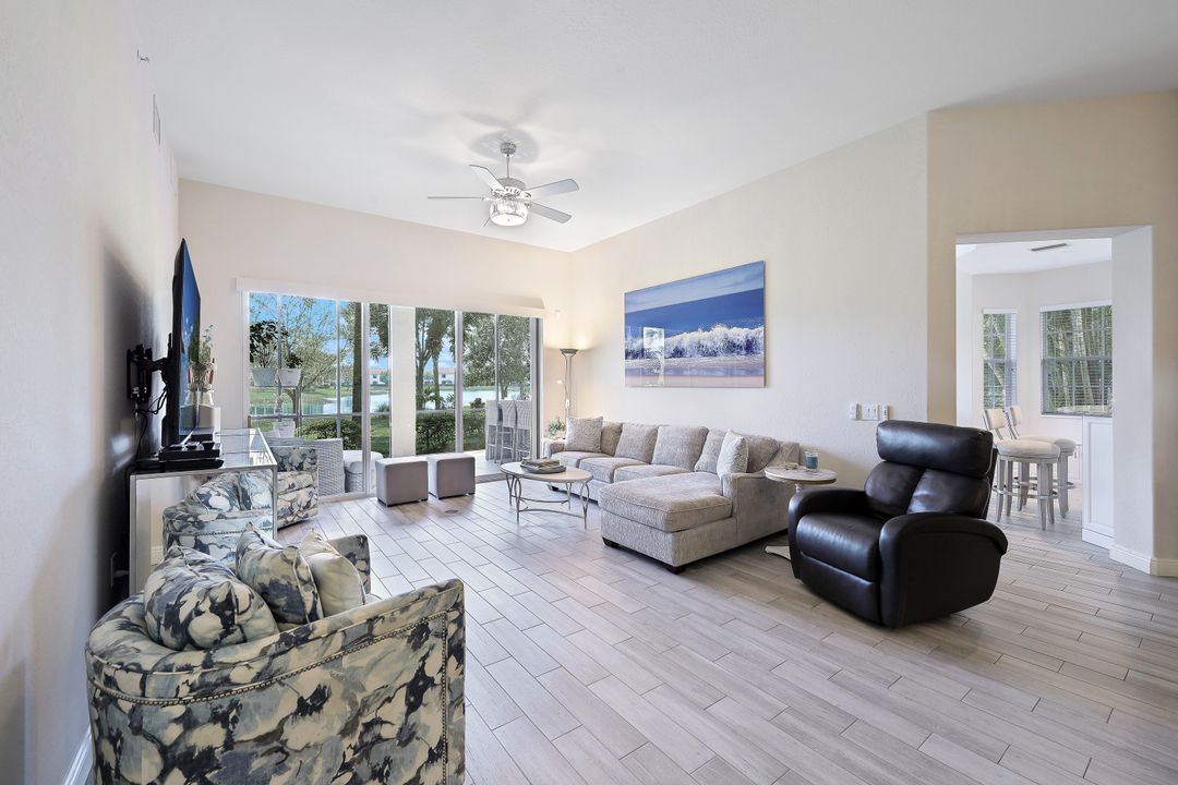 3093 Aviamar Cir #104, Naples, FL 34114