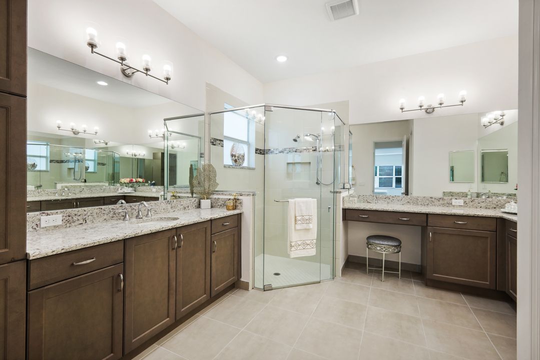 28604 Moraga Ln, Bonita Springs, FL 34135