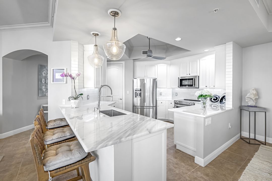 2090 W First St #2105, Fort Myers, FL 33901