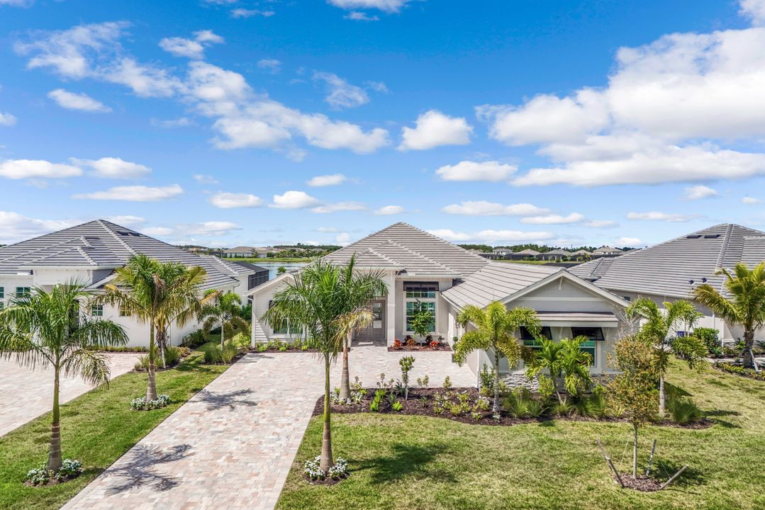 17338 Blue Sapphire Dr, Fort Myers, FL 33913